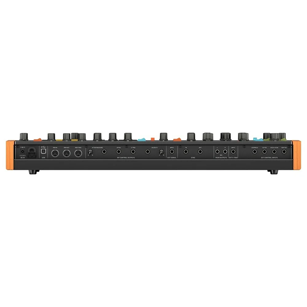 BEHRINGER POLY D Synthesizer