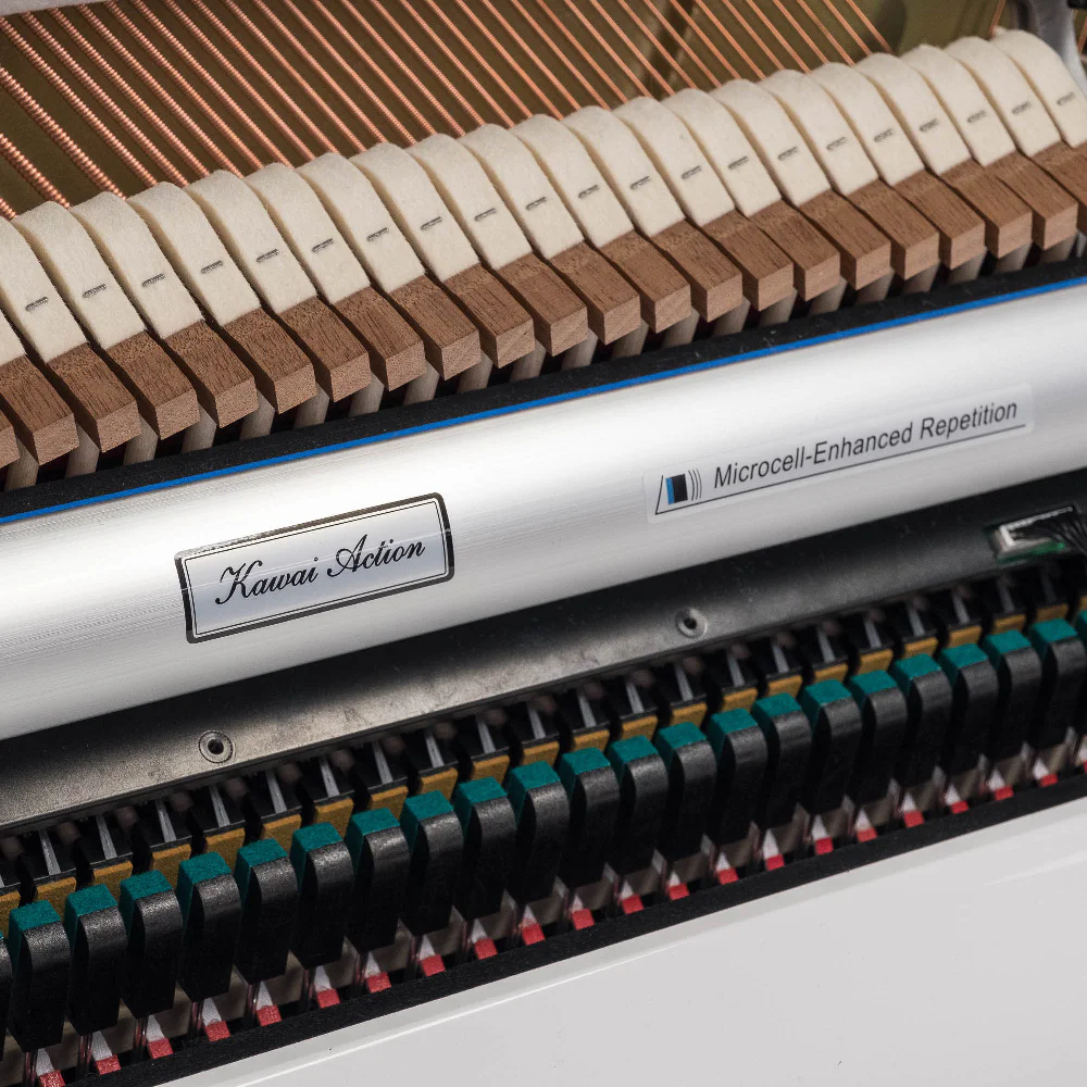 KAWAI K-300 AR2 WH/P AURES / 122 cm Hibrit Parlak Beyaz Duvar Piyanosu