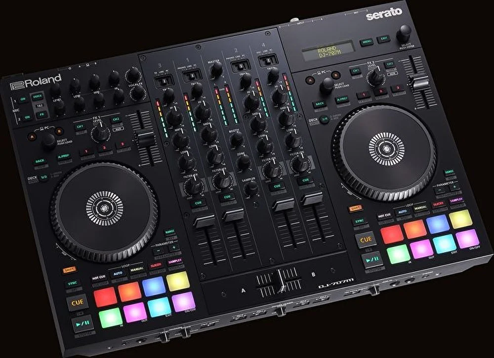 ROLAND DJ-707M DJ Kontrol Cihazı
