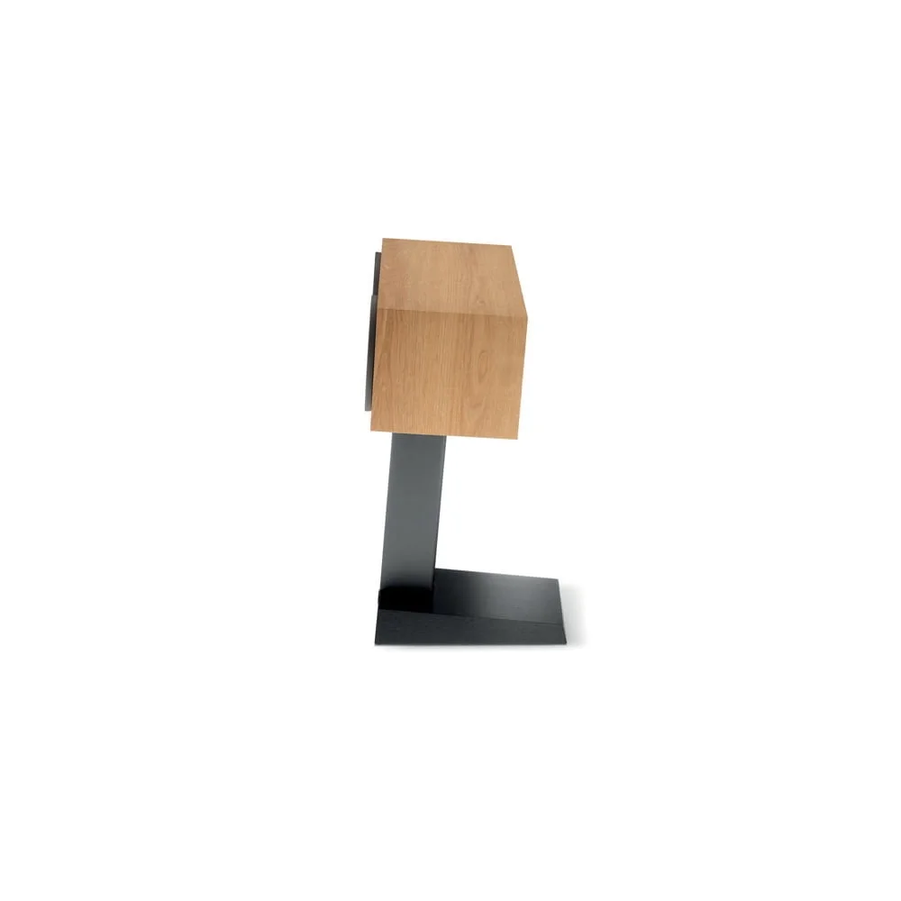 *** listelerde yok *** FOCAL Stand Center