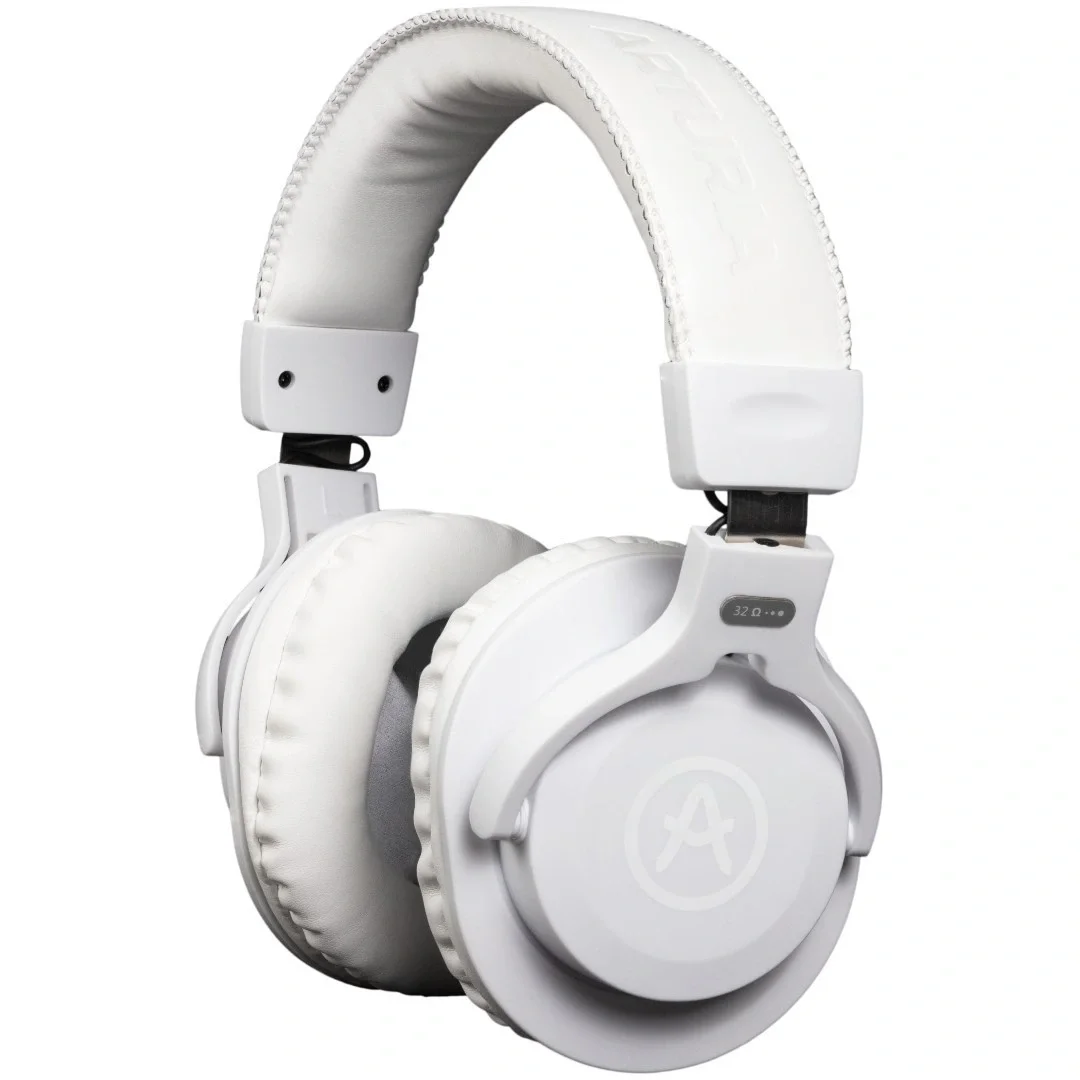 Arturia MiniFuse Recording Pack MiniFuse 2, CM1 cardioid mikrofon ve EF1 Kulaklıktan oluşan kayıt seti