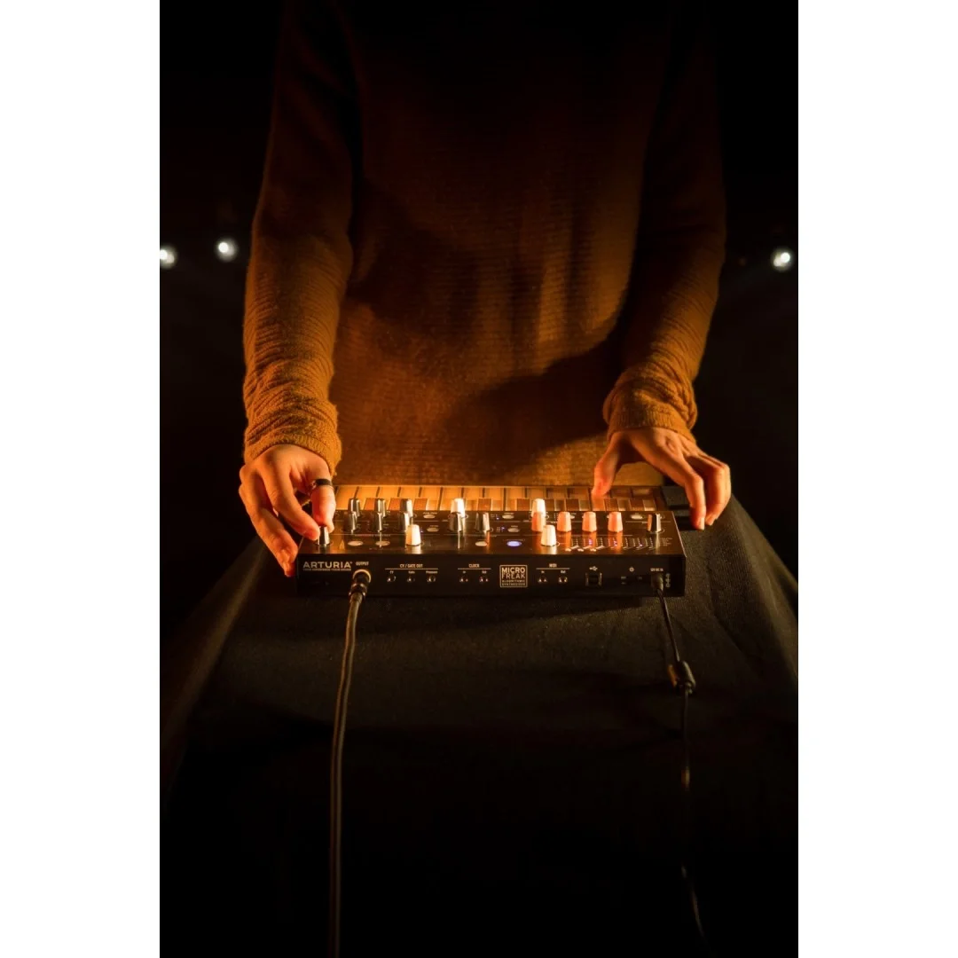 Arturia MicroFreak Deneysel Hibrit Synthesizer