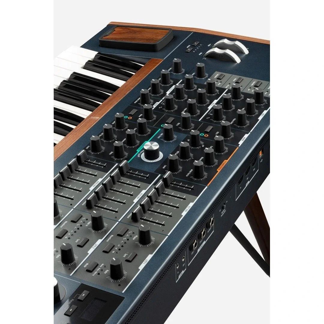 Arturia PolyBrute %100 Analog Modular Synth