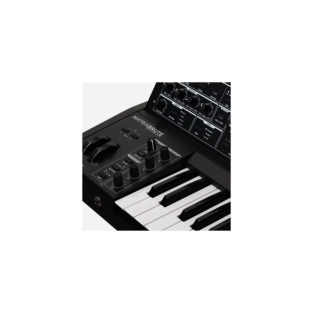 Arturia MatrixBrute Noir Edition Gelişmiş 37-tuş Keyboard / Controller / Sequencer Chroma Edition