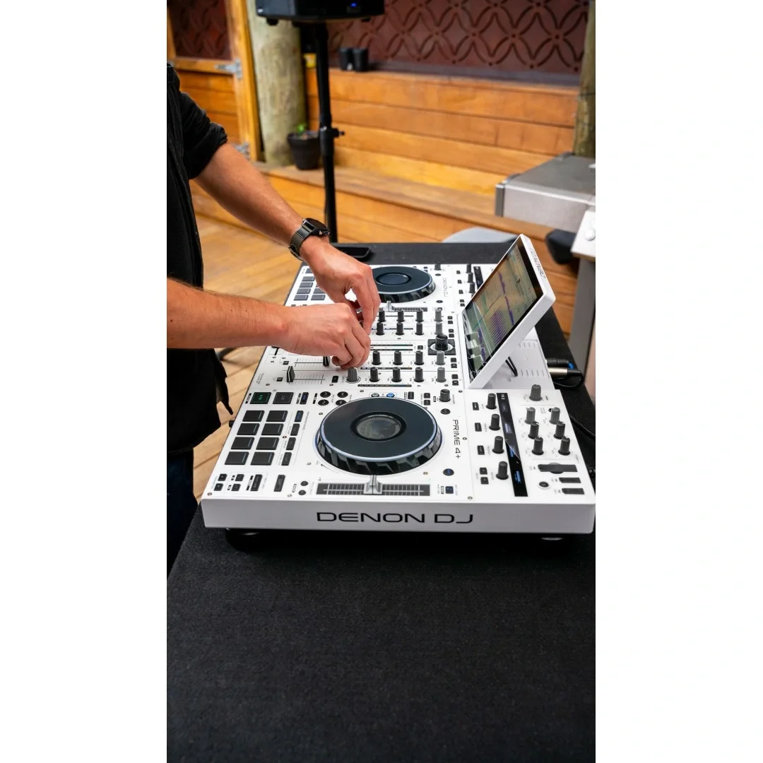 Denon DJ Prime 4+ White Edition İkinci Nesil Profesyonel 4-Kanal DJ Controller, Standalone Player