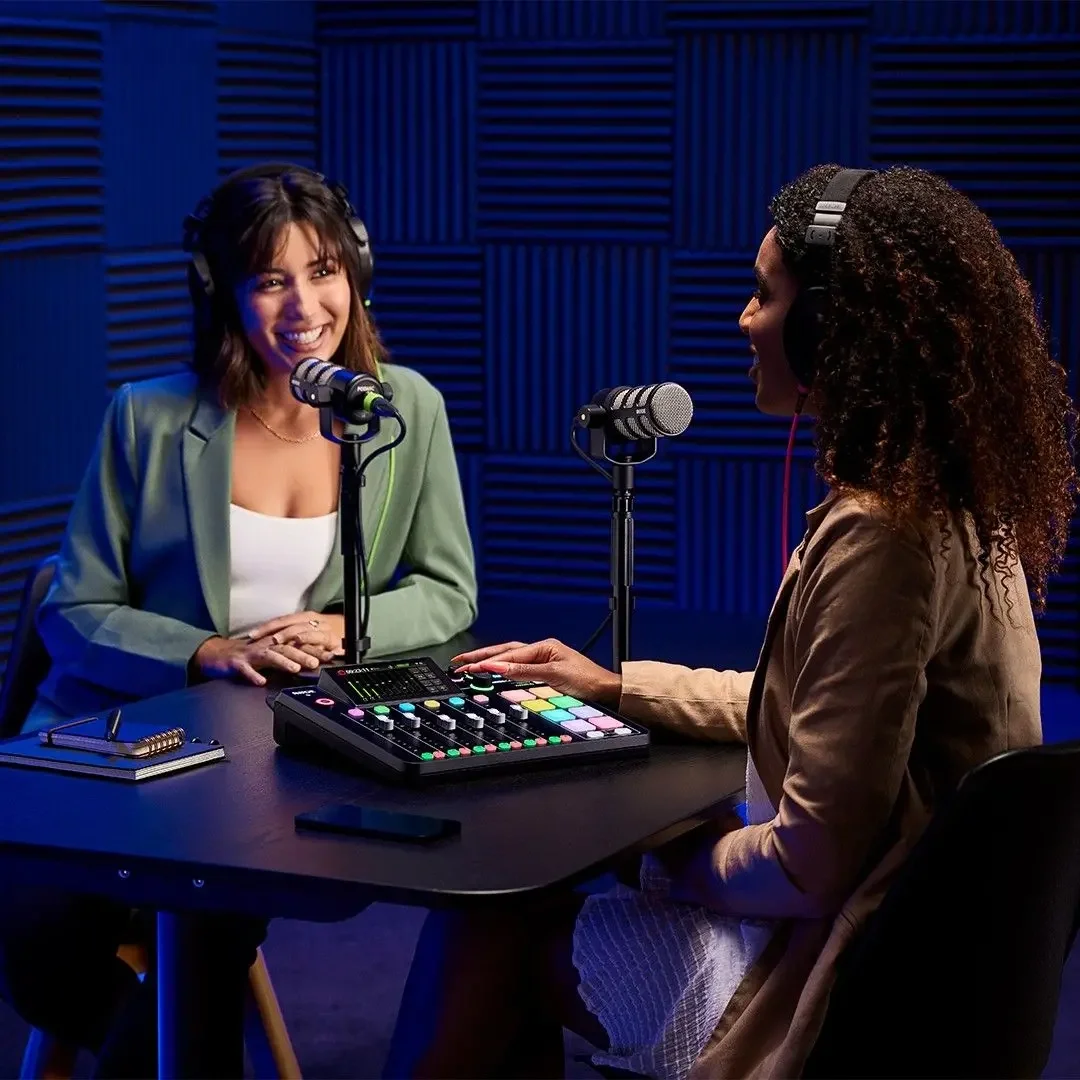 RODE RODECaster Pro II Entegre ses prodüksiyon sistemi - 4 Mikrofon girişli, SD card ve Bilgisayara çok kanallı kayıt etme özellikli profesyonel podcast mikser