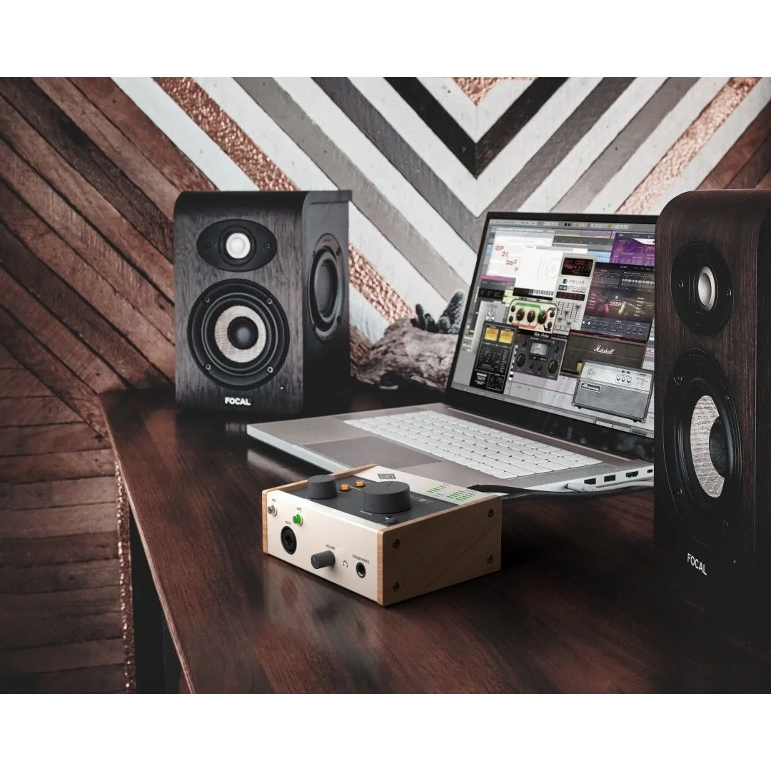 Universal Audio Volt 176 USB-C Ses Kartı, 1-Giriş / 2-Çıkış