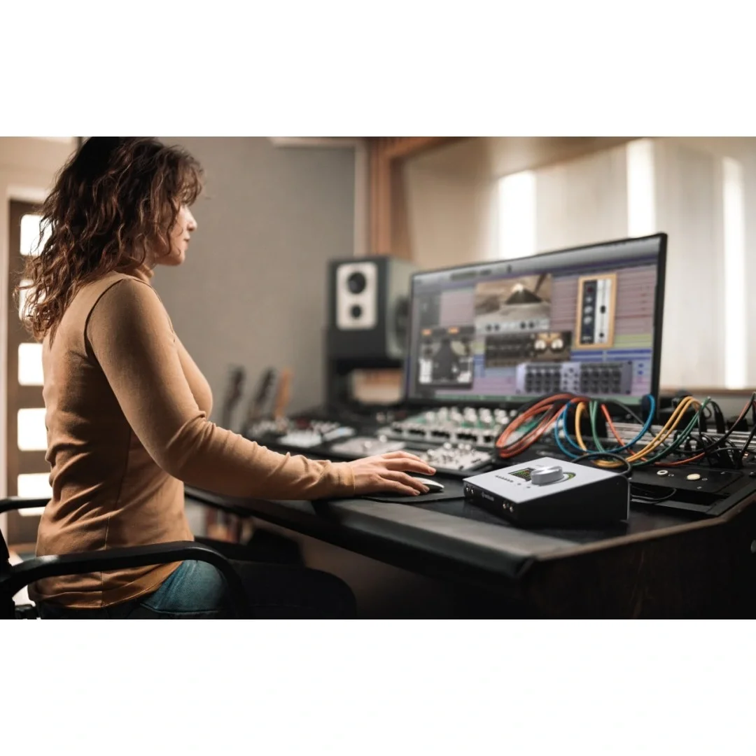 Universal Audio Apollo x4 | Gen 2 - Studio+ Masaüstü 12 x 8 Thunderbolt Ses kartı (2.Nesil) - Studio+ Yazılım Paketi ile (4 DSP)