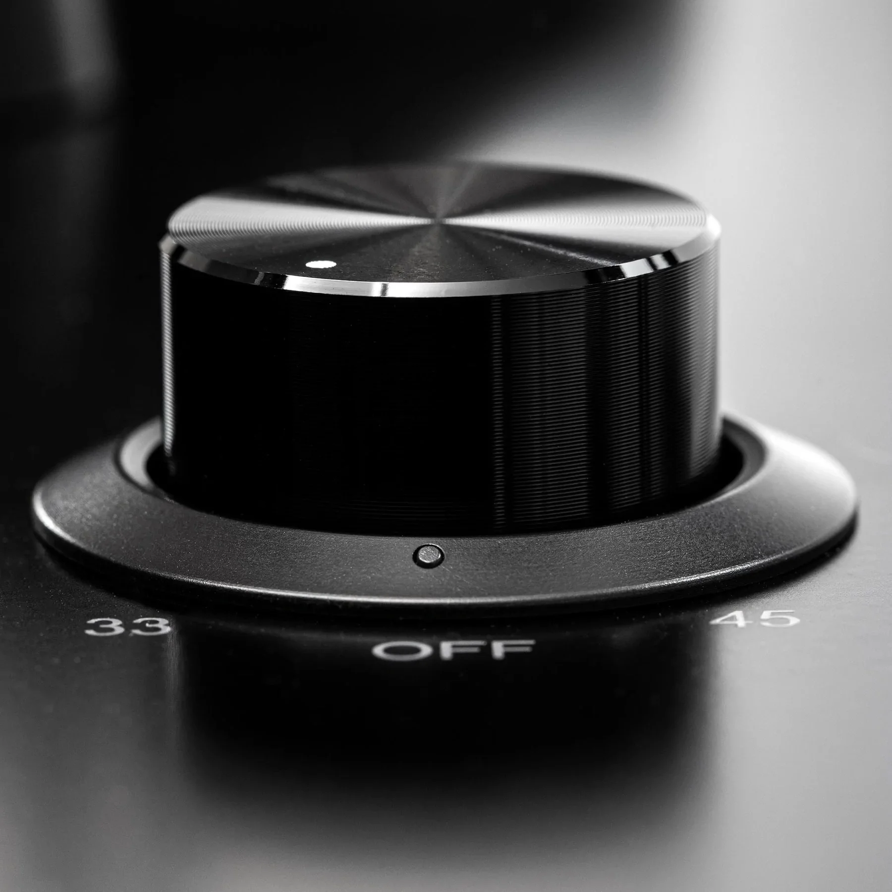 Argon Audio TT-3 Pikap - Ortofon OM 5E İğne ile - (Siyah)