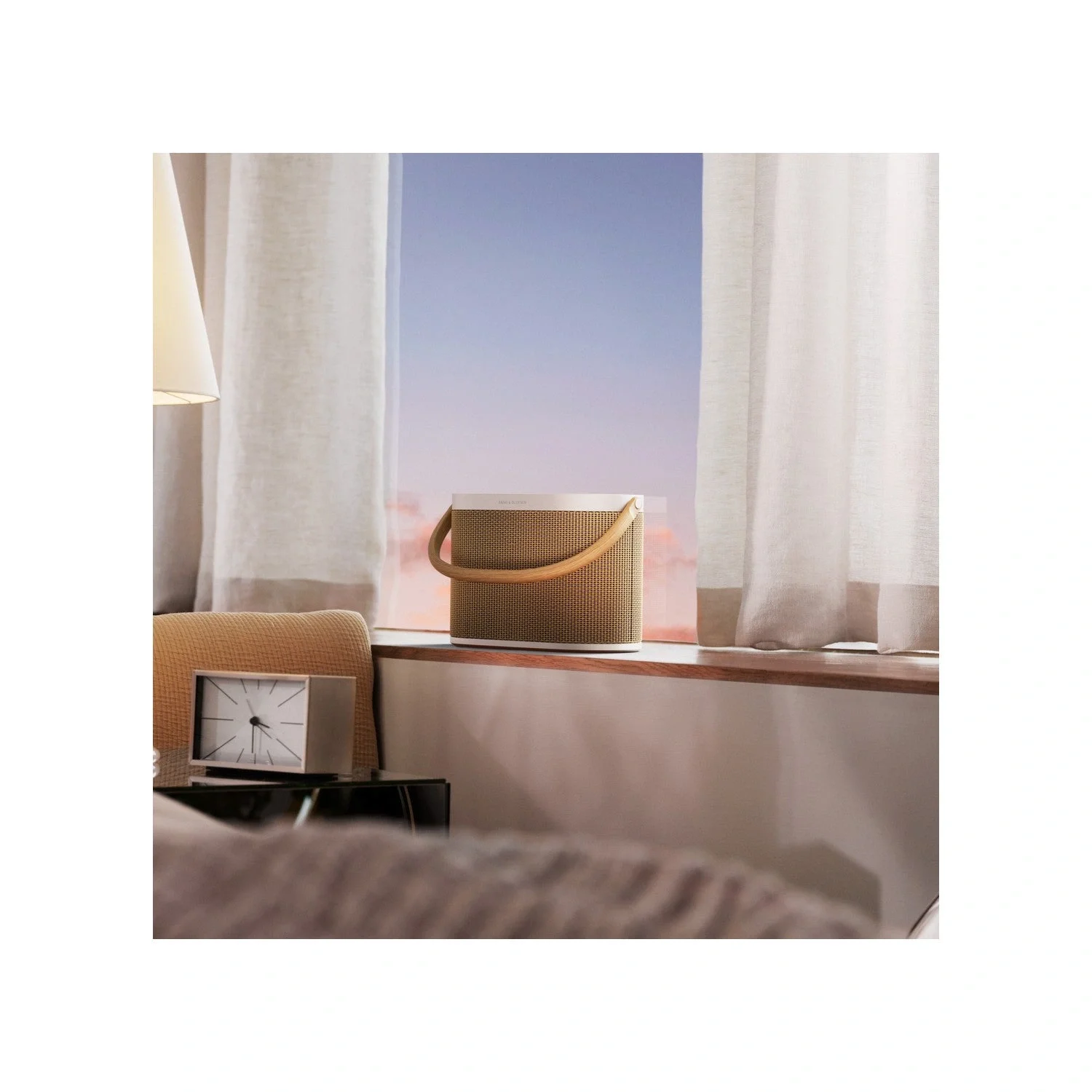 Bang &amp; Olufsen Beosound A5 Taşınabilir Kablosuz Hoparlör