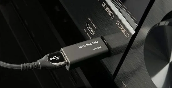 AudioQuest JitterBug FMJ USB Veri ve Güç Gürültü Filtresi