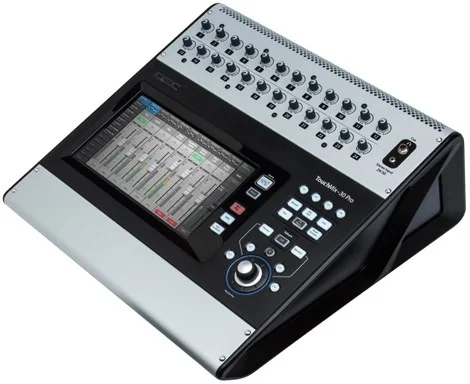 QSC TOUCHMIX-30 PRO 32 Giriş 16 Çıkış Dijtal Mikser