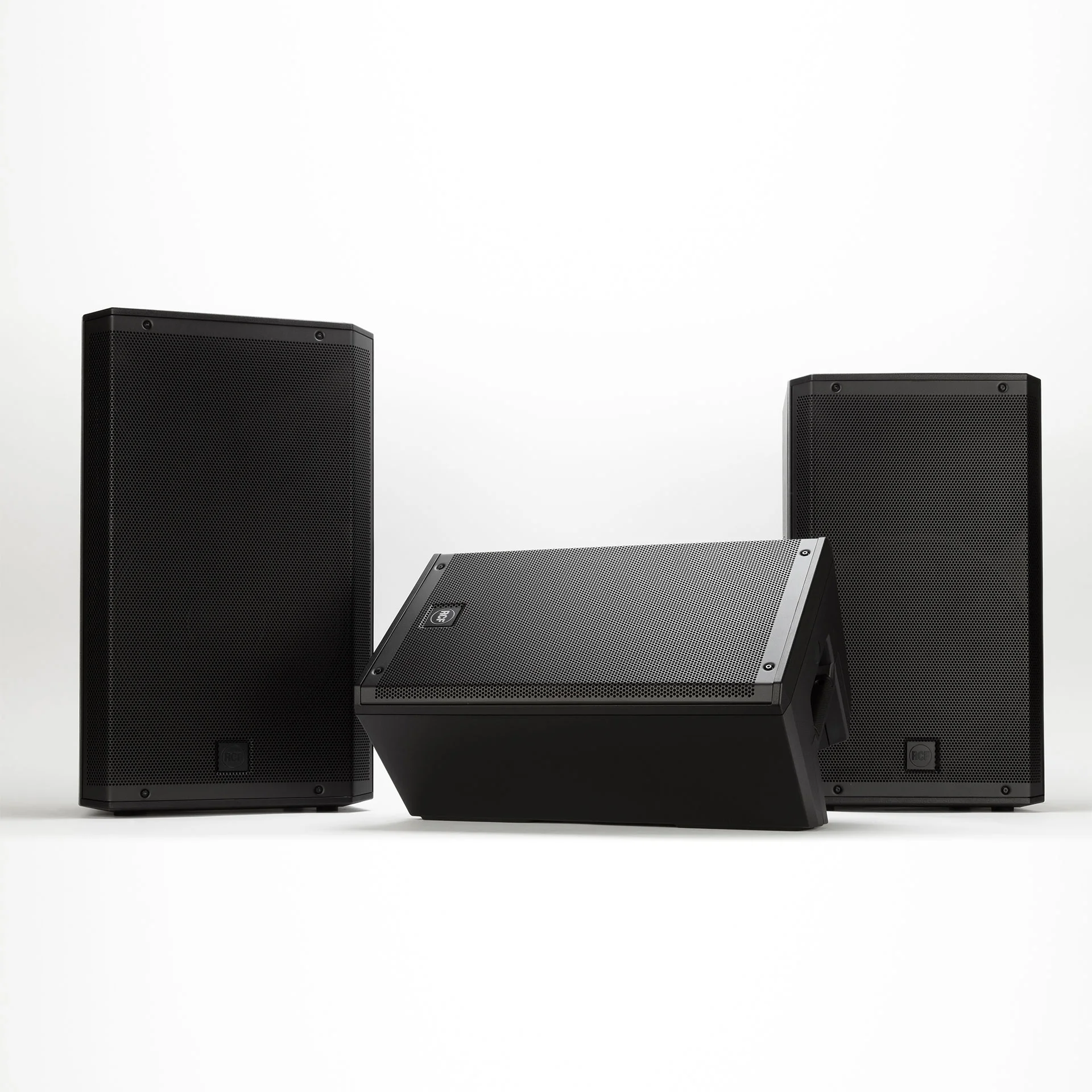 RCF ART 945-A 15" Aktif Hoparlör 2100W 135 dB