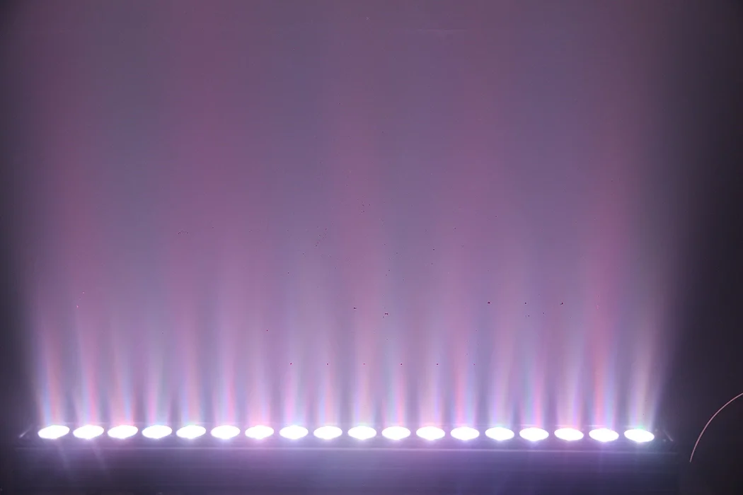 SPL LED-631 Led Bar Spot 18x10W RGBWYP 6in1 IP20