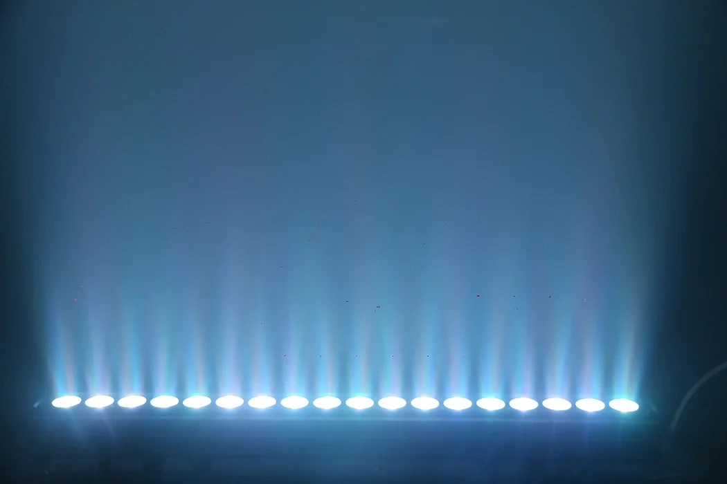 SPL LED-631 Led Bar Spot 18x10W RGBWYP 6in1 IP20