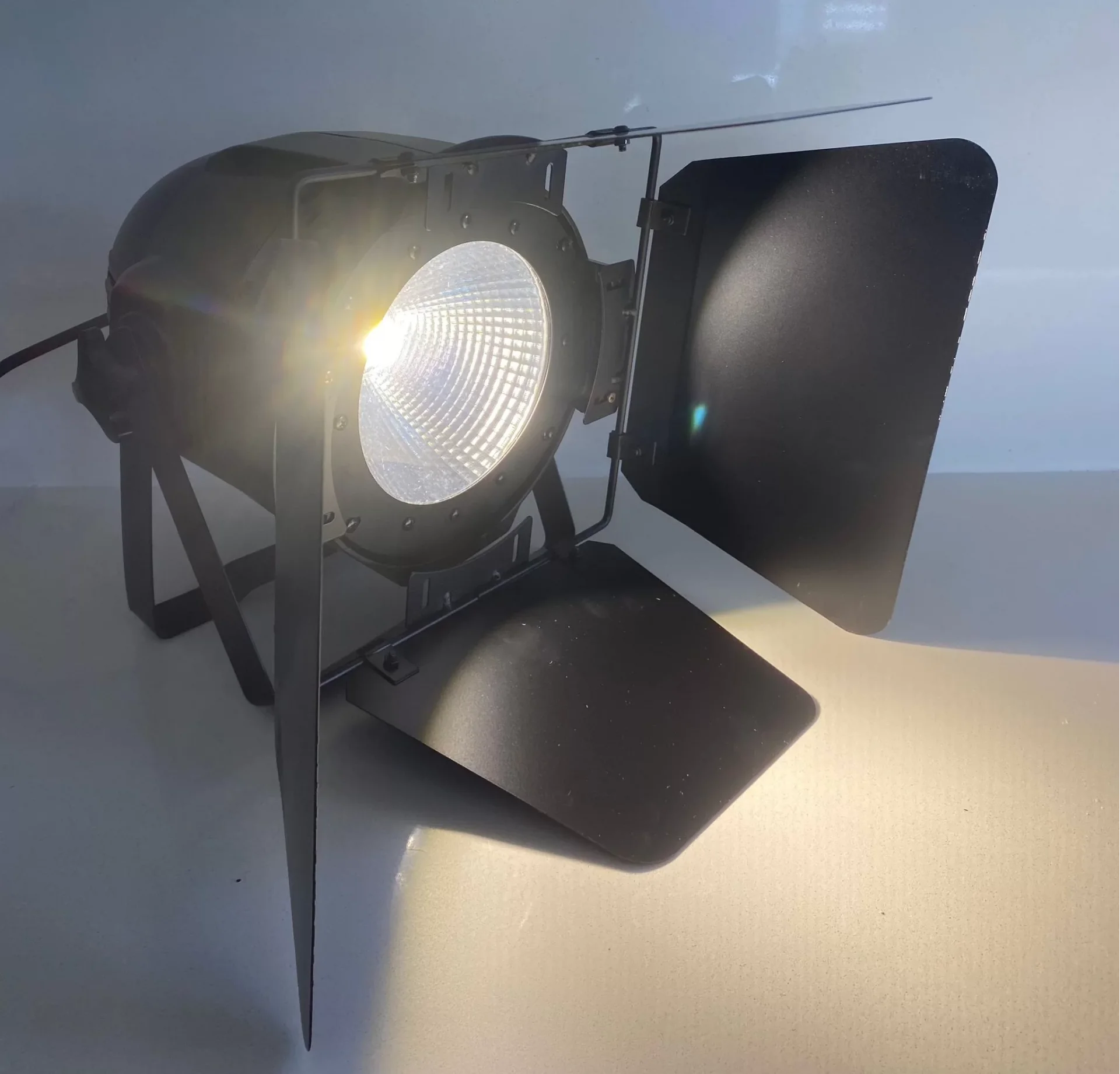 SHOW T100COB 100W Led Fresnel Spot PROVA Işığı