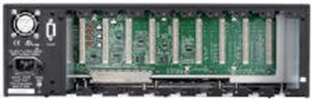Toa D901 Dijital Modüler Matrix Mixer