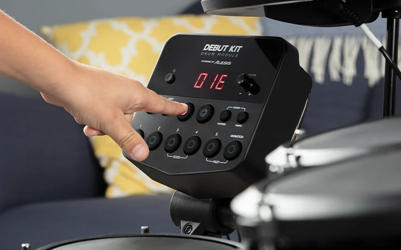 ALESIS DEBUT KIT Aksesuarlı Elektronik Davul Seti