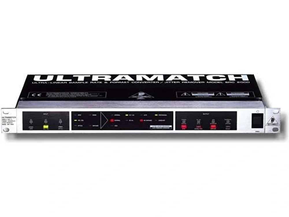 Behringer SRC2000 Ultramatch Ultra Doğrusal Örnekleme Hızı/Format Dönüştürücü ve Jitter Giderici