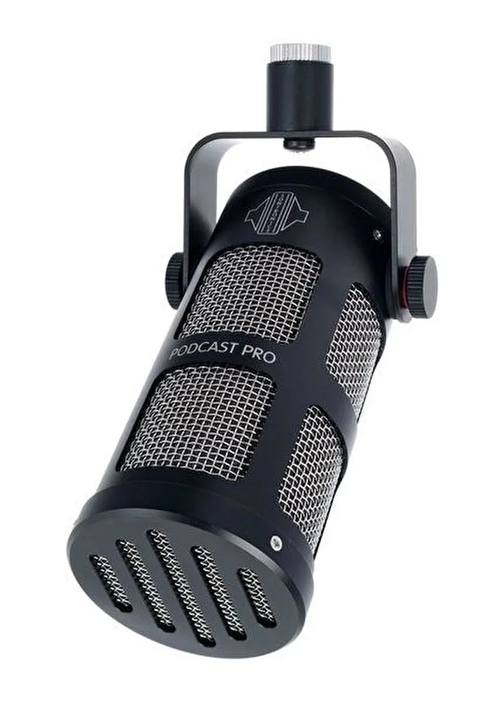 BOSS Gigcaster GCS-8 Yayın Seti 3 (GCS-8, 3XSTPODCASTPROBK, 3XKS-004CC, 3XKHDP-S300)