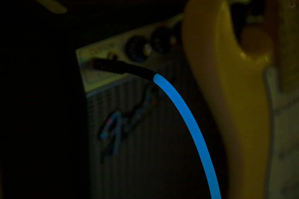 Fender Professional Glow in the Dark Cable 3 Metre Blue Kablo