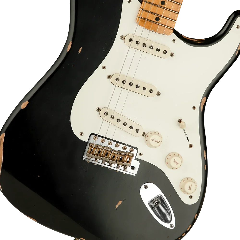 Fender Custom Shop Limited 1957 Stratocaster Relic Akçağaç Klavye Aged Black Elektro Gitar