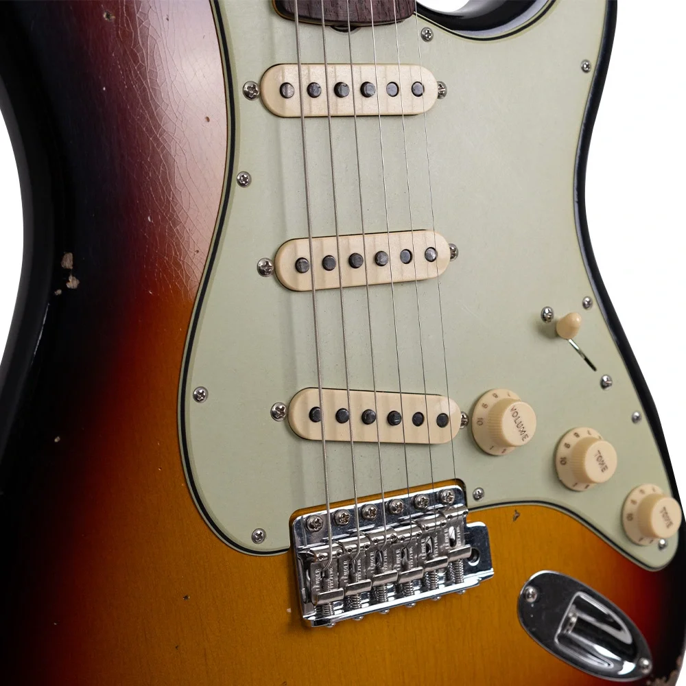 Fender Custom Shop Late 1962 Stratocaster Relic Gülağacı Klavye 3 Color Sunburst Elektro Gitar