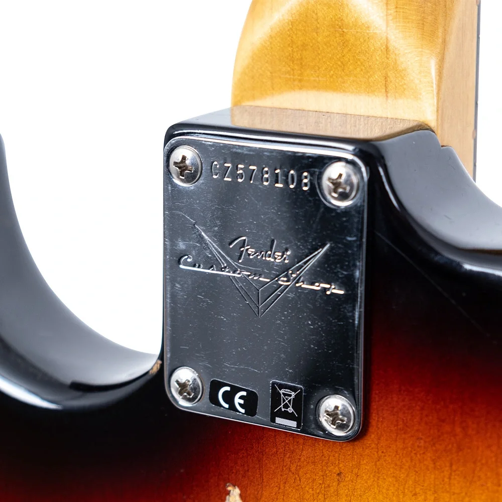 Fender Custom Shop Late 1962 Stratocaster Relic Gülağacı Klavye 3 Color Sunburst Elektro Gitar