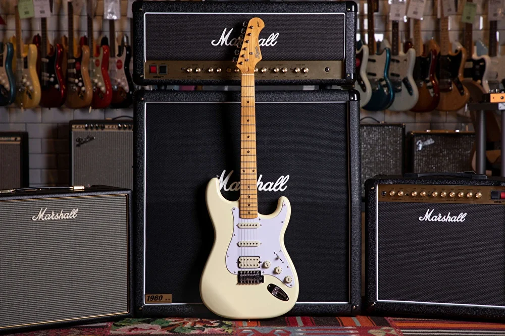 Kozmos KST-57RS-GMN-VWH 57 HSS Akçaağaç Klavye Beyaz Renk Elektro Gitar