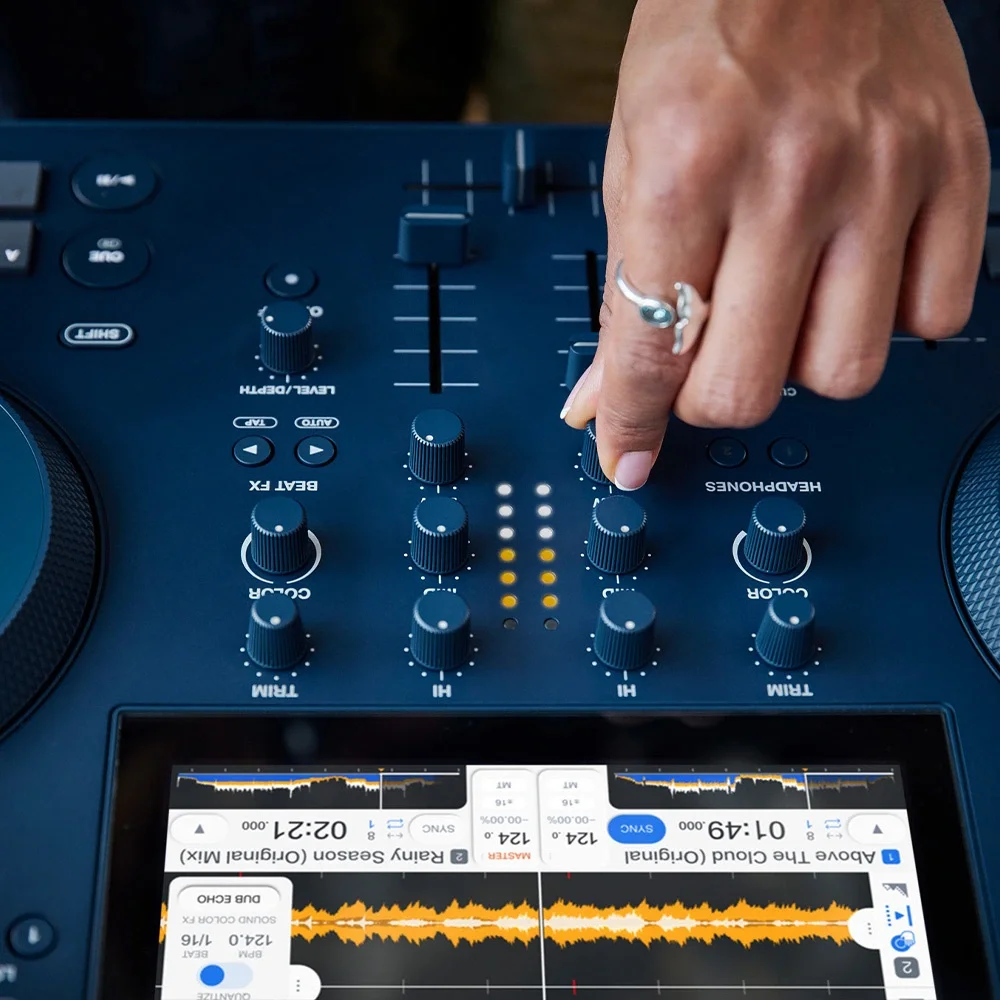 Pioneer OMNIS-DUO Şarjlı All-in-one DJ Kontrol Ünitesi