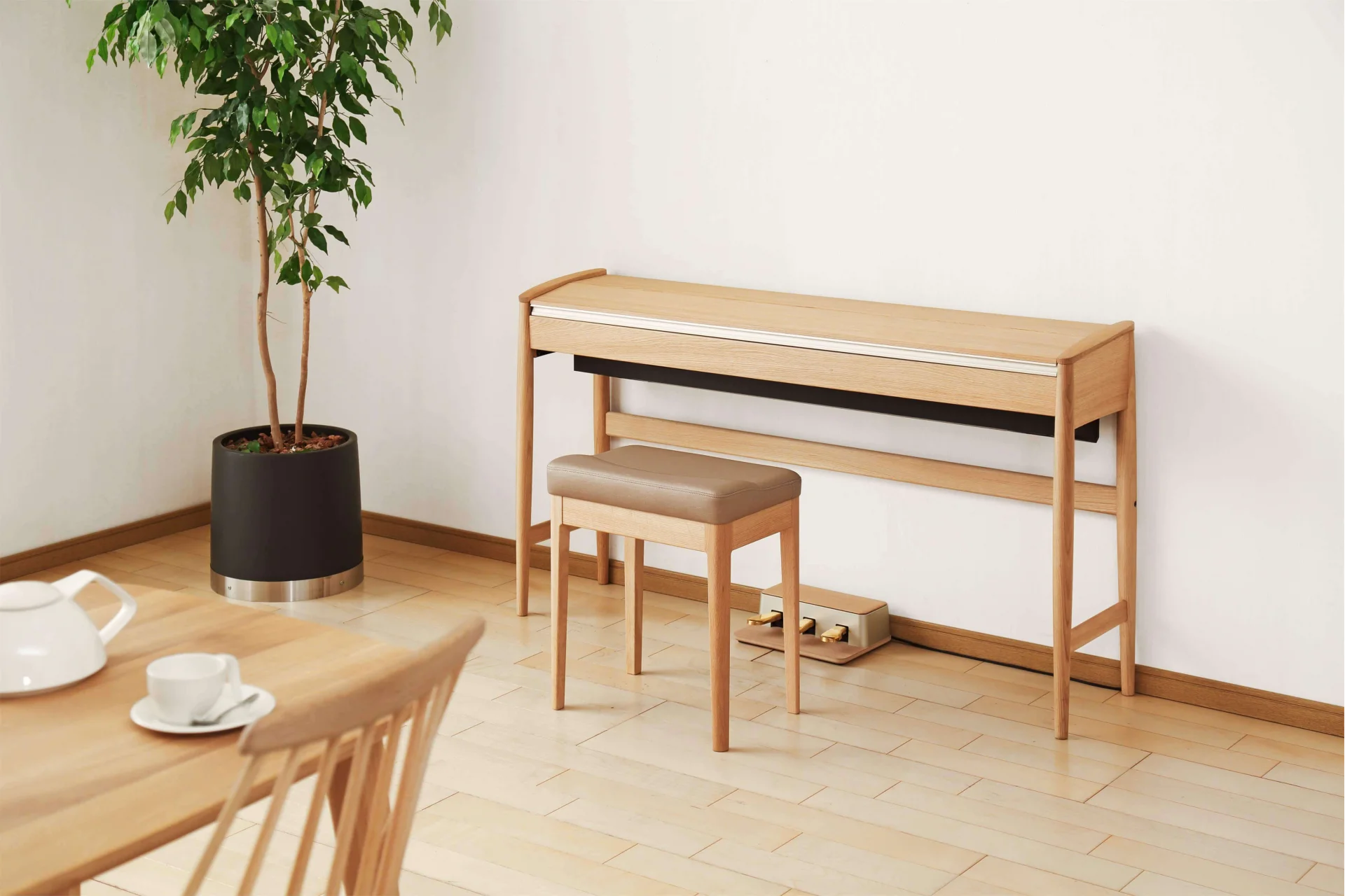 ROLAND KF-10-KO KIYOLA Pure Oak Karimoku Tasarımı Dijital Piyano (Tabure&amp; Kulaklık Hediyeli)