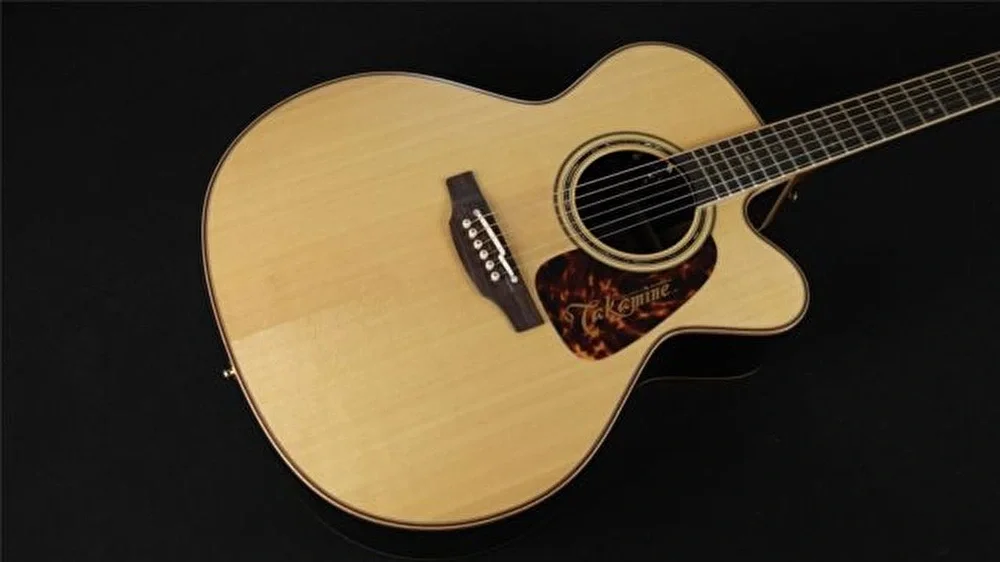 Takamine P7JC Jumbo Cutaway Elektro Akustik Gitar